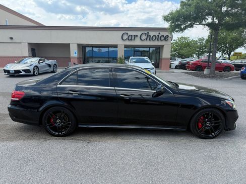 Used 2014 Mercedes-Benz E 350 4MATIC Sedan image 6