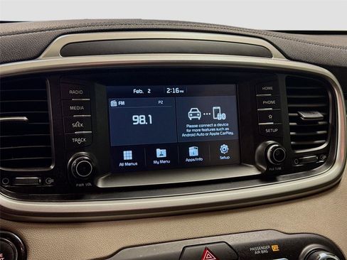 Used 2020 Kia Sorento S image 14