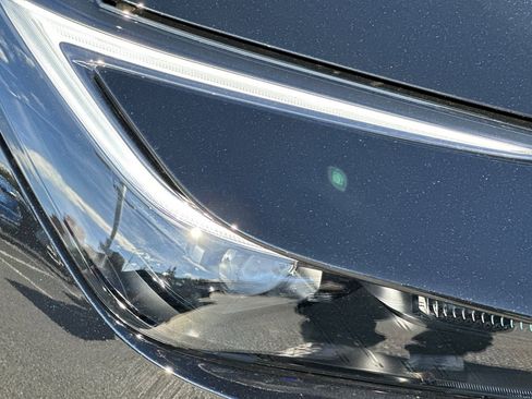 New 2026 Toyota Prius FWD image 31