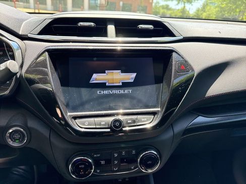 Used 2023 Chevrolet TrailBlazer RS w/ Sun and Liftgate Package AWD/4WD image 9