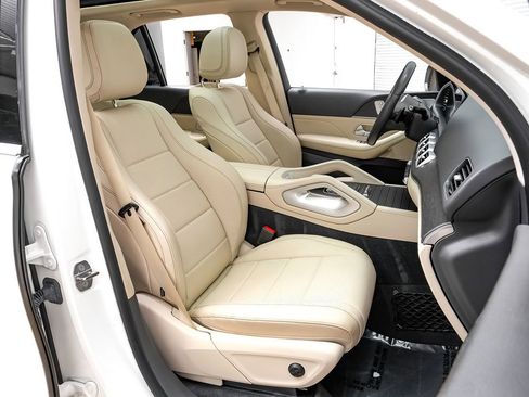 Used 2020 Mercedes-Benz GLE 350 w/ AMG Line Exterior image 28