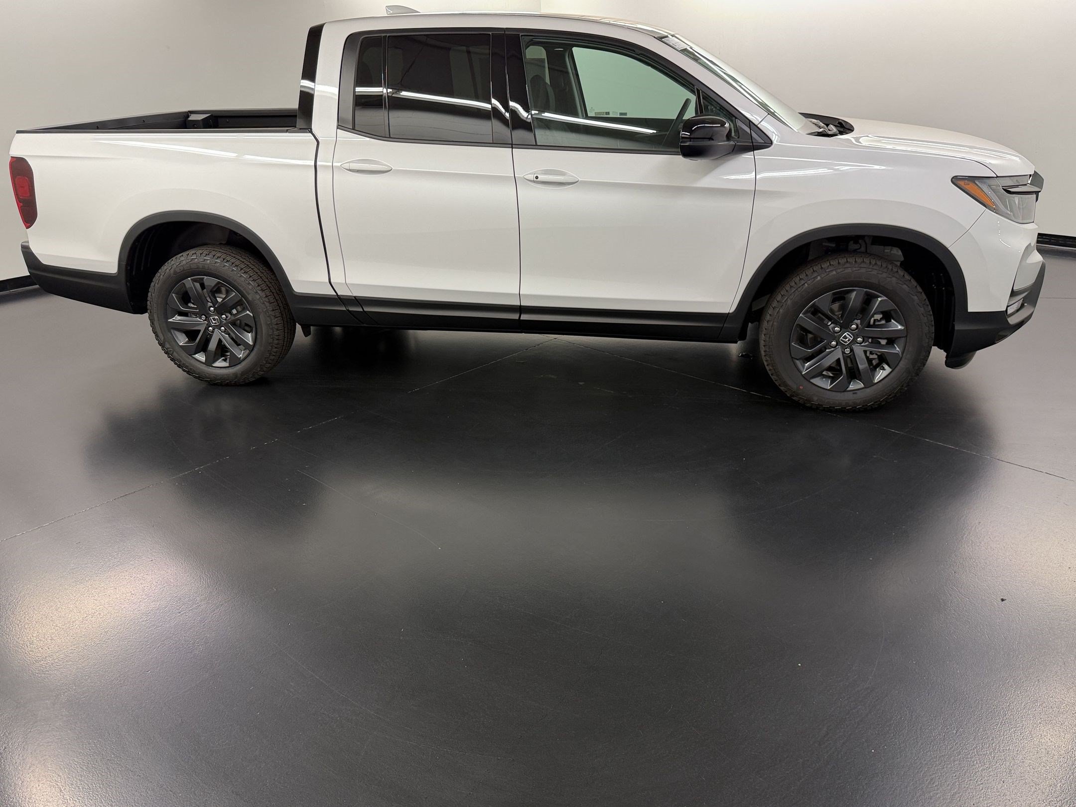 New 2026 Honda Ridgeline Sport image 8