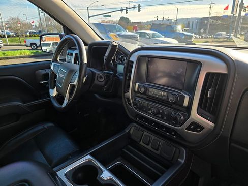 Used 2017 GMC Sierra 1500 SLT w/ SLT Premium Package image 10