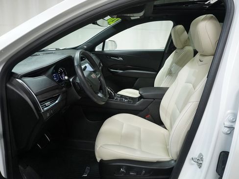 Used 2020 Cadillac XT4 Sport w/ Driver Assist Package image 12