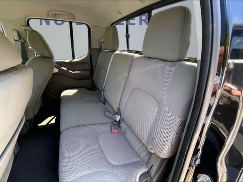 Used 2019 Nissan Frontier SV AWD/4WD image 22