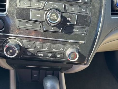Used 2013 Honda Civic LX image 29