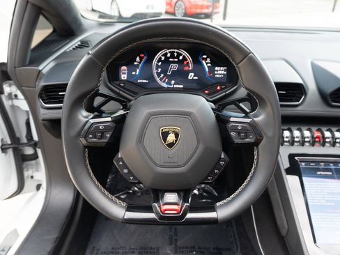 Used 2020 Lamborghini Huracan EVO AWD/4WD image 22