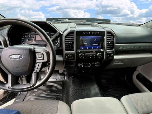 Used 2021 Ford F350 XL w/ Power Equipment Group image 10