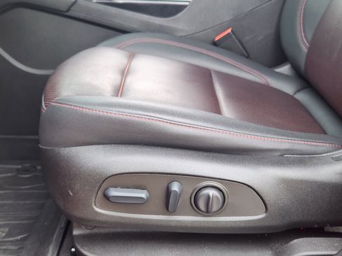 Certified 2022 Chevrolet Blazer RS w/ Enhanced Convenience Package image 23