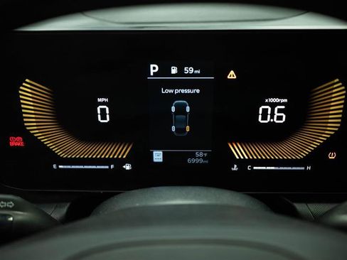 Used 2025 Kia K4 LXS image 17