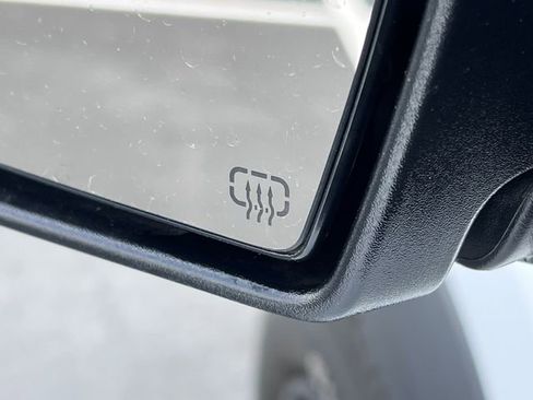 Used 2022 Jeep Cherokee Latitude w/ Sun & Sound Group AWD/4WD image 33