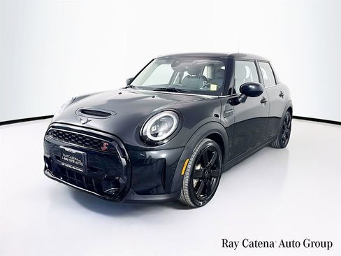Used 2023 MINI Cooper S image 3