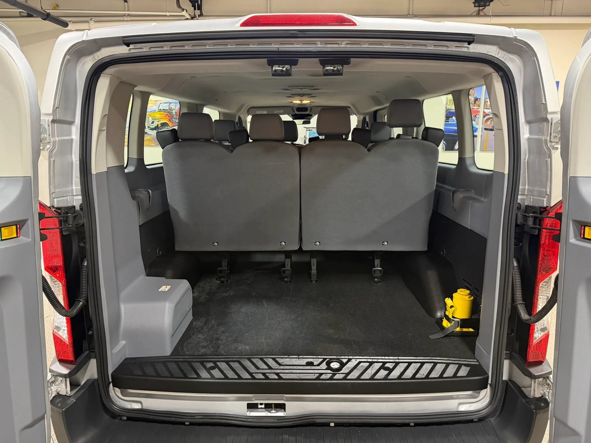 Used 2018 Ford Transit 350 XL RWD image 23