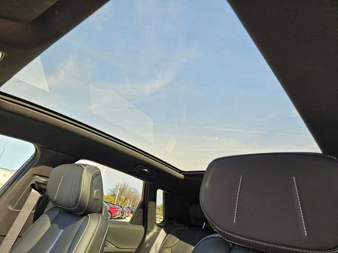 New 2025 Cadillac Lyriq Sport image 8