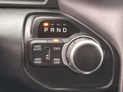 Used 2019 RAM 1500 Big Horn image 15