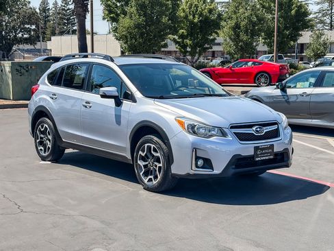 Used 2017 Subaru Crosstrek 2.0i Limited AWD/4WD image 5