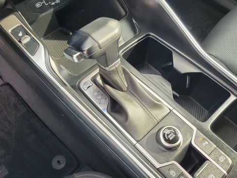 Used 2025 Kia Sorento S image 27