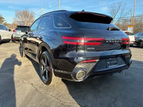 Used 2025 Genesis GV70 3.5T Sport w/ Sport Prestige Package image 5