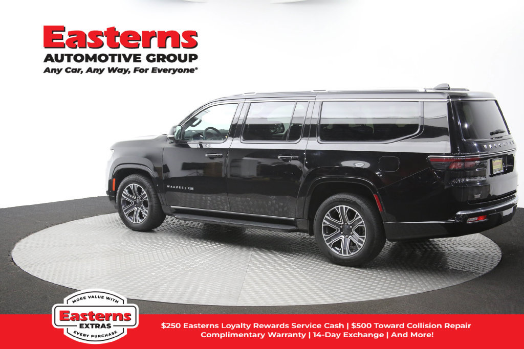 Used 2024 Jeep Wagoneer L Series II RWD image 71