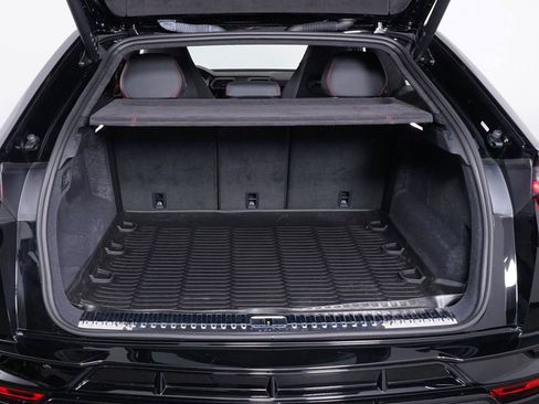 Used 2024 Lamborghini Urus S image 19