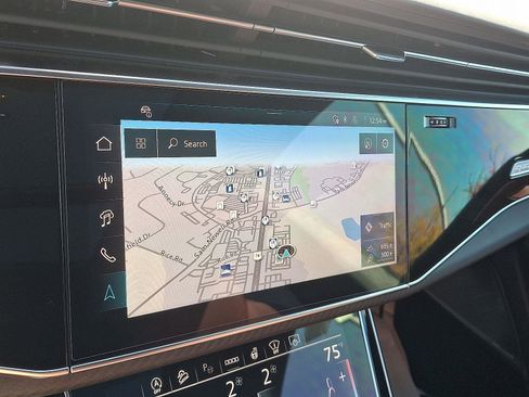 New 2026 Audi SQ8 Prestige image 15