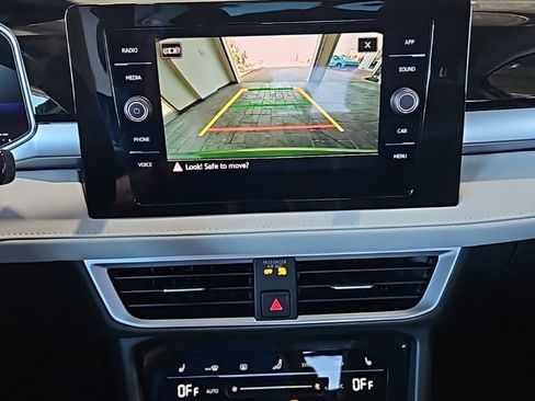 New 2026 Volkswagen Taos SE AWD/4WD image 31