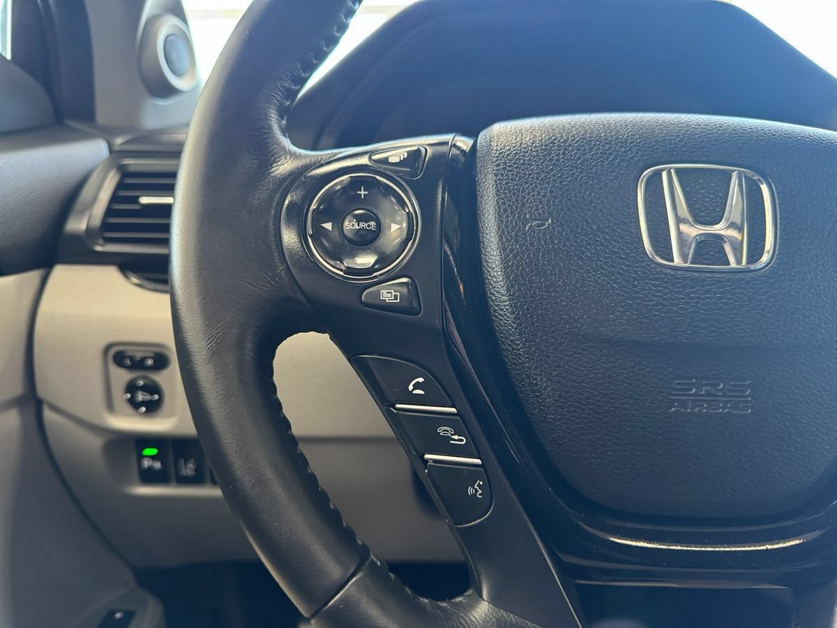Used 2017 Honda Pilot Touring image 38