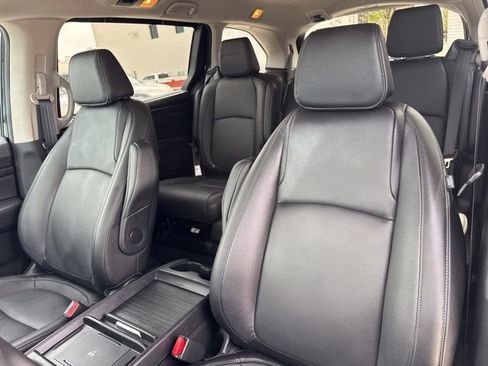 Certified 2026 Honda Odyssey EX-L image 14