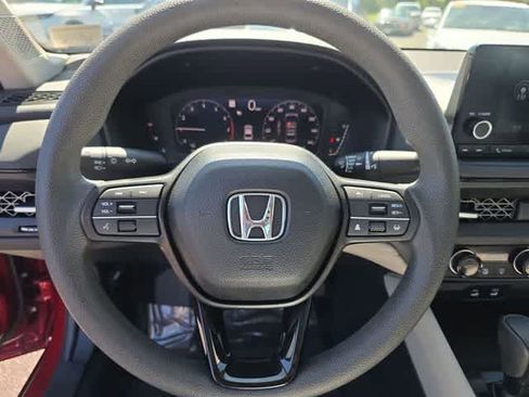 Certified 2025 Honda Accord SE image 32