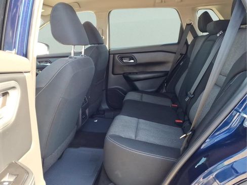 Used 2025 Nissan Rogue SV FWD image 23