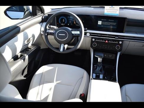 Certified 2025 Hyundai Tucson SEL image 4