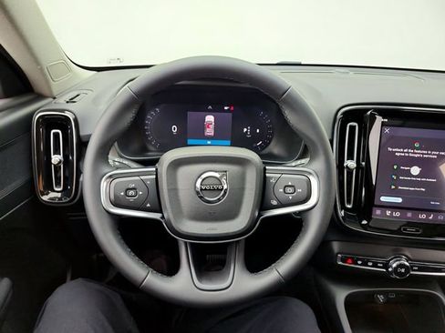 New 2026 Volvo XC40 B5 Plus w/ Protection Package Premier AWD/4WD image 24