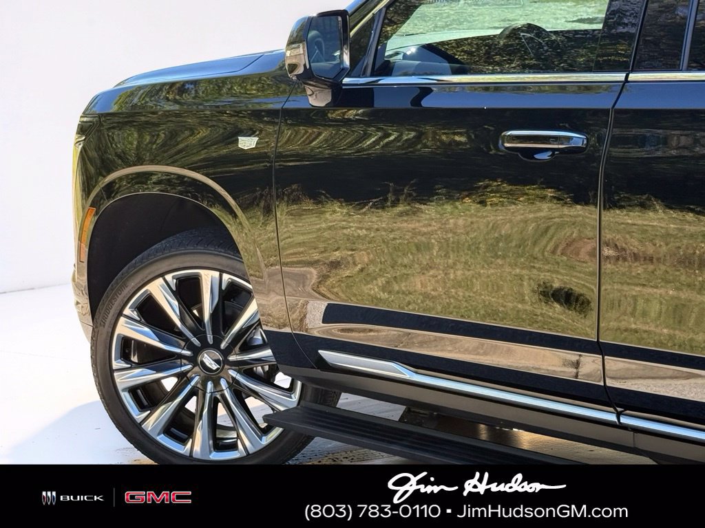Certified 2026 Cadillac Escalade Platinum Luxury AWD/4WD image 9