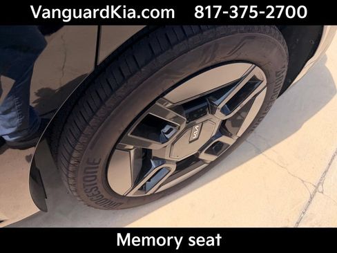 Used 2024 Kia EV9 GT-Line AWD/4WD image 9