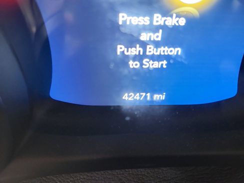 Used 2021 Jeep Wrangler Unlimited Rubicon w/ Uconnect 4C Nav & Sound Group AWD/4WD image 11