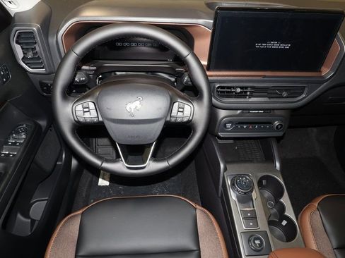 New 2025 Ford Bronco Sport Outer Banks w/ Outer Banks Tech Package+ image 17