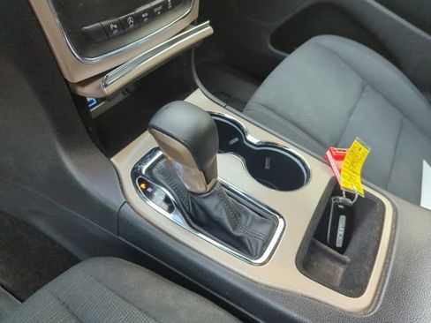 Used 2017 Jeep Grand Cherokee Laredo w/ Quick Order Package 23E image 26