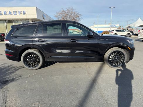 New 2026 Lincoln Aviator Reserve image 2