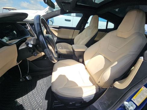 Used 2016 Tesla Model S 70 RWD image 7