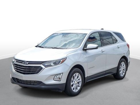 Used 2020 Chevrolet Equinox LT w/ Driver Convenience Package AWD/4WD image 4