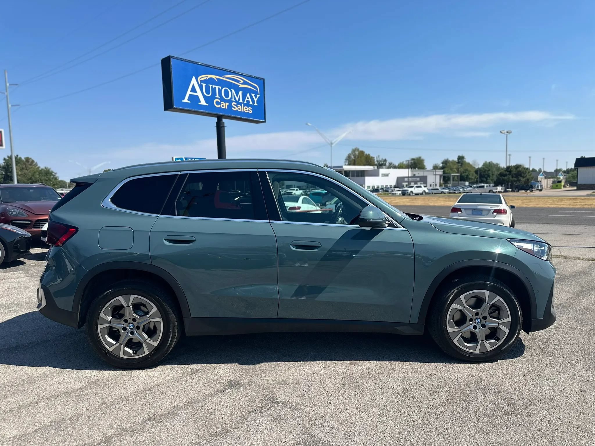 Used 2023 BMW X1 xDrive28i w/ Convenience Package AWD/4WD image 5