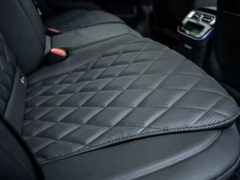 New 2026 Mercedes-Benz S 580 4MATIC Sedan image 32