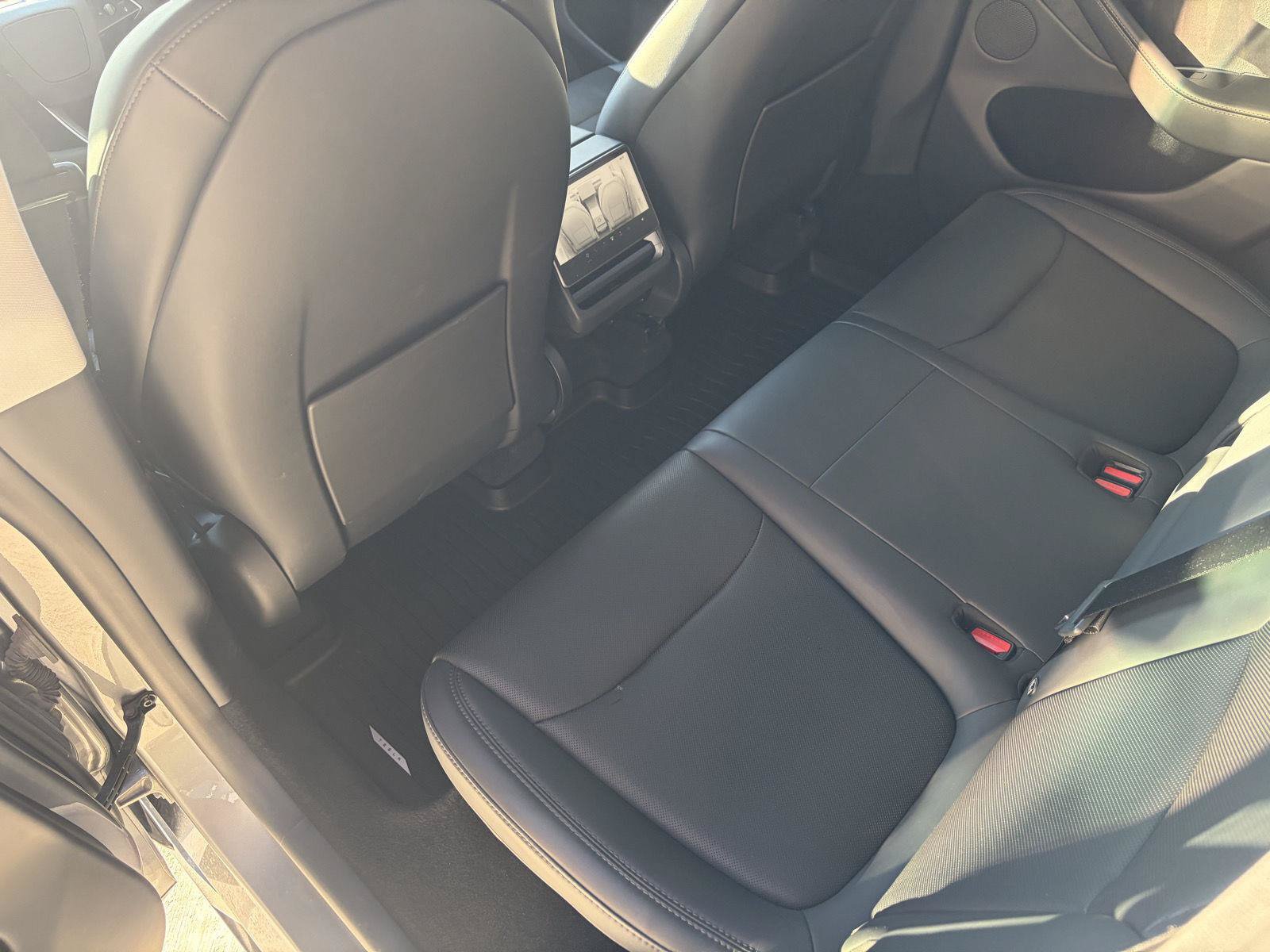 Used 2026 Tesla Model Y AWD image 15