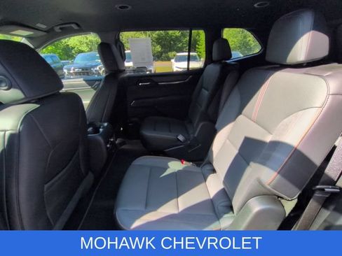 Used 2024 GMC Acadia AT4 w/ Luxury Package AWD/4WD image 26