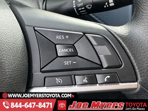 Used 2025 Nissan Versa SV image 23