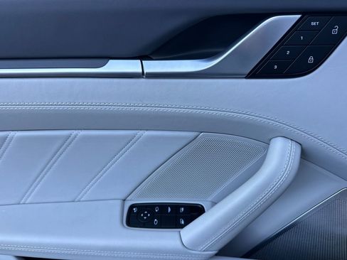 Used 2022 Porsche 911 Turbo S image 13