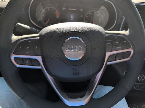 Used 2022 Jeep Cherokee Latitude Lux AWD/4WD image 12