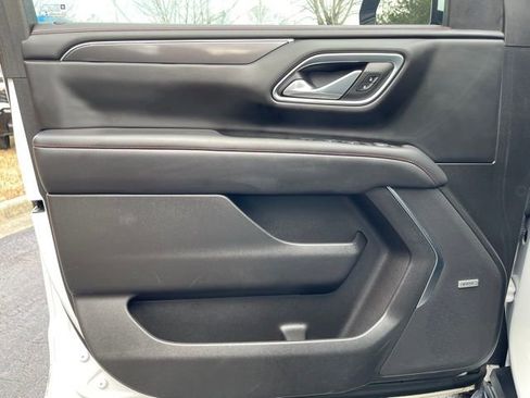 Used 2021 Chevrolet Suburban RST image 13