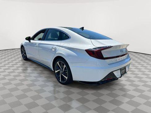 Used 2023 Hyundai Sonata SEL Plus w/ Preferred Accessory Package FWD image 5