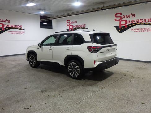 Used 2025 Subaru Forester Touring w/ Protection Package (1PH) AWD/4WD image 2